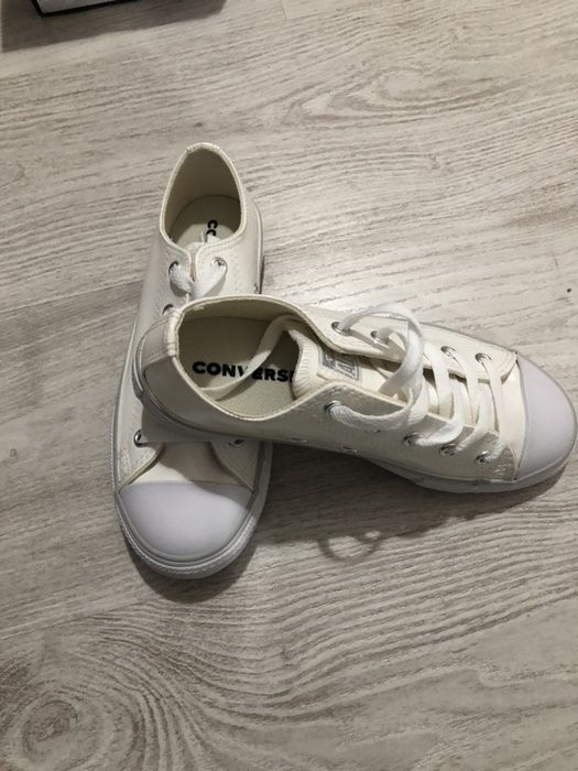 Tenesi Converse piele