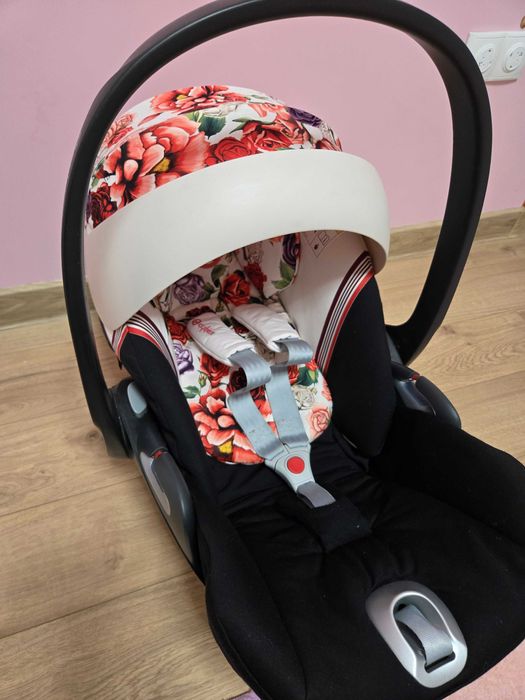 Cybex стол за кола Cloud Z i-size Spring/Blossom