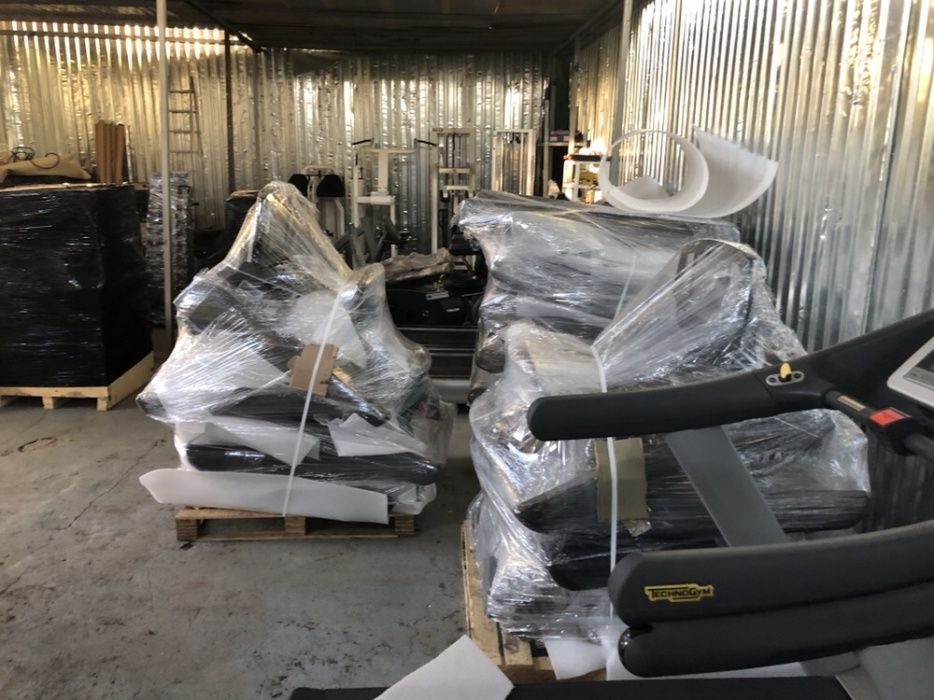 Depozit aparate fitness technogym