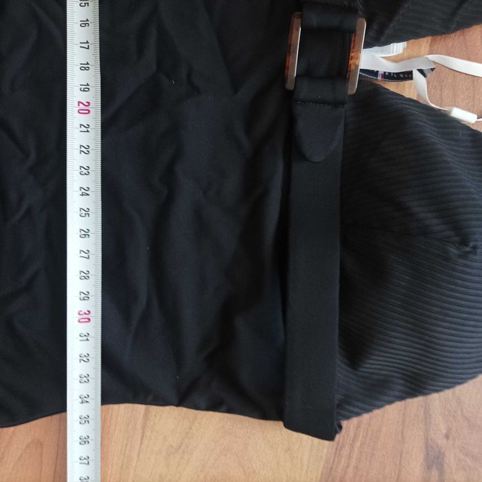 Tommy Hilfiger M/L цял бански