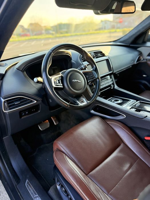 Jaguar F Pace 3.0d 300cp S R Sport
