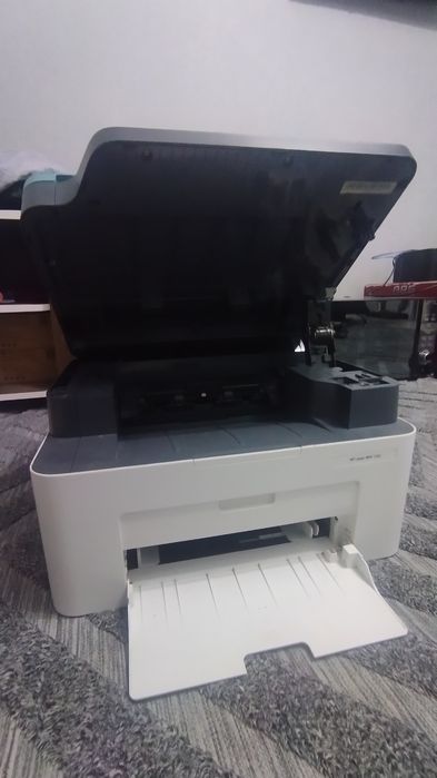 Лазерный принтер Hp laser 135r