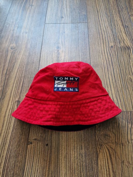 Страхотна шапка TOMMY HILFIGER,  унисекс,  един размер