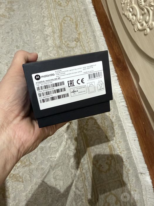 Motorola RAZR 60 , 5G , 256GB 2x Sim Год Гарантии Состояние Новое