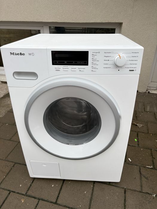 Masina de spalat rufe MIELE impecabila W1