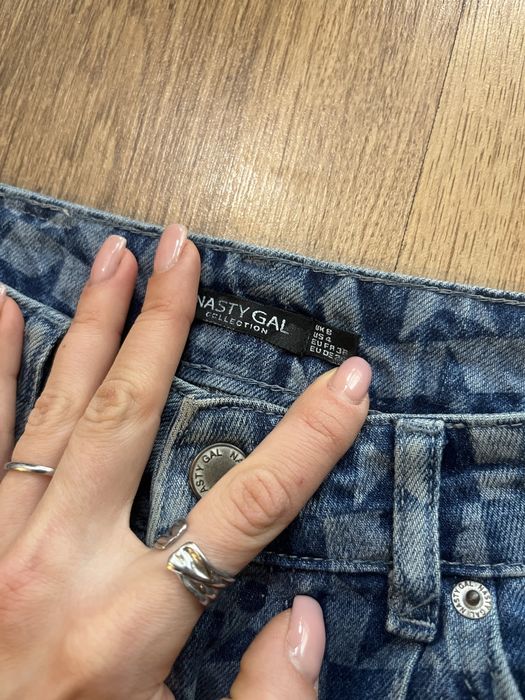 Яки дънки Nasty Gal