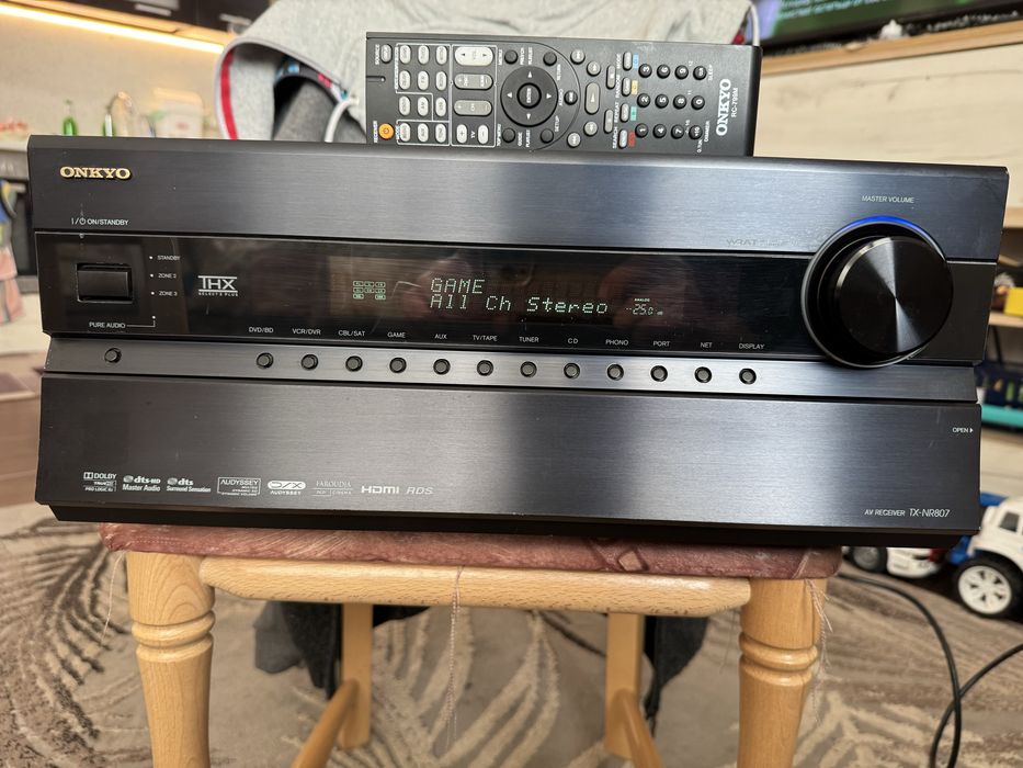 Onkyo TX-NR807 Качествен ресивър