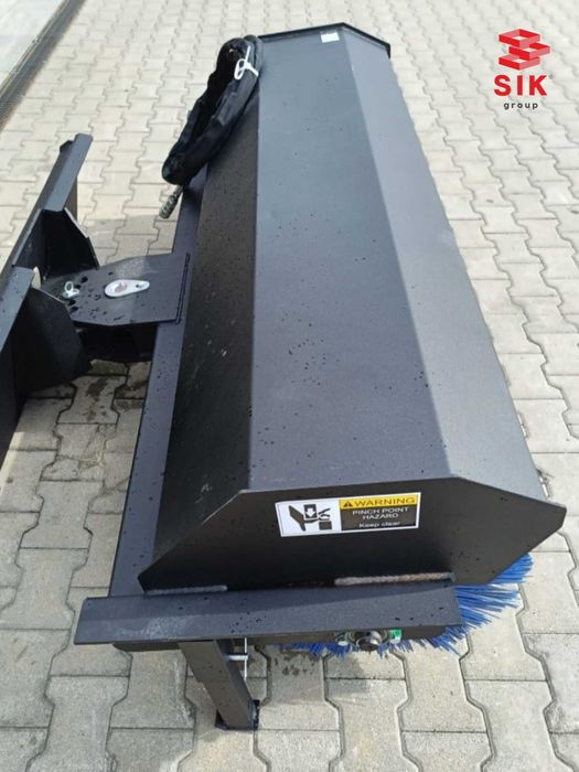 Perie asfalt profesională 1,82 m pentru mini încărcătoare