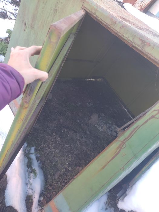 Продам бункер/будка на прицеп