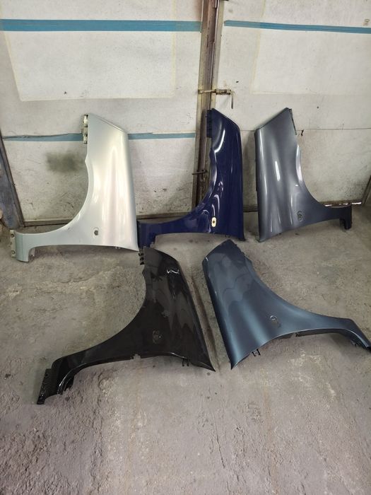 Aripa stanga si dreapta Renault clio 2