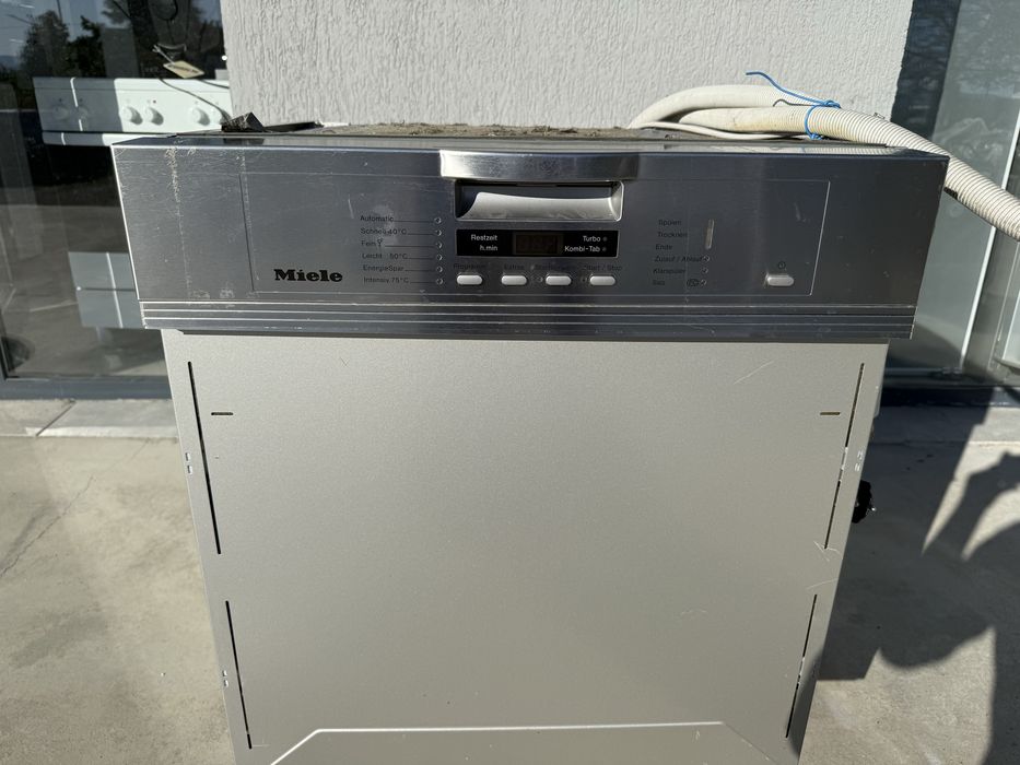 Съдомиялна машина  Миеле 60 см за вграждане
