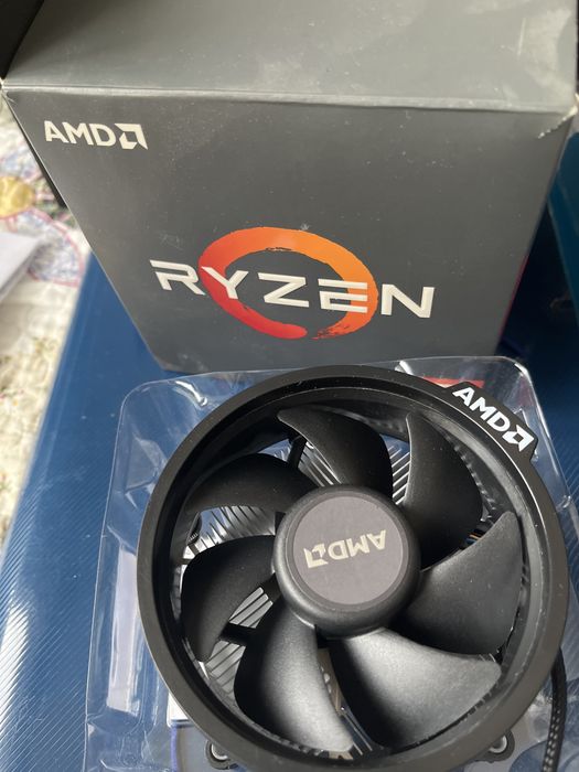 Новый оригинальный кулер AMD Wraith Stealth (сокет AM4)