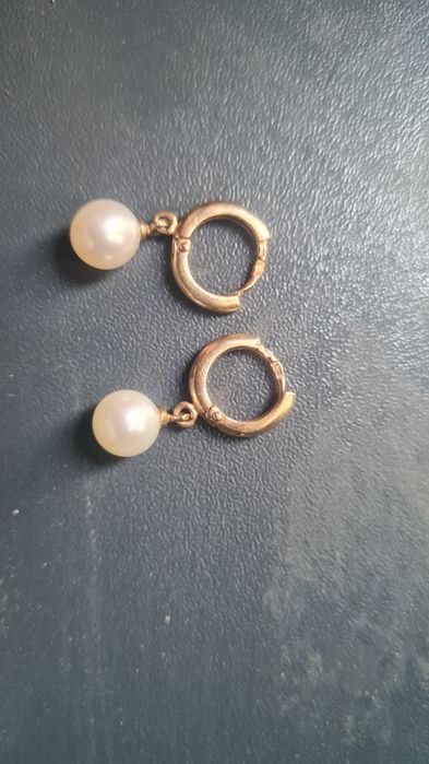 Золотые серьги с жемчугом