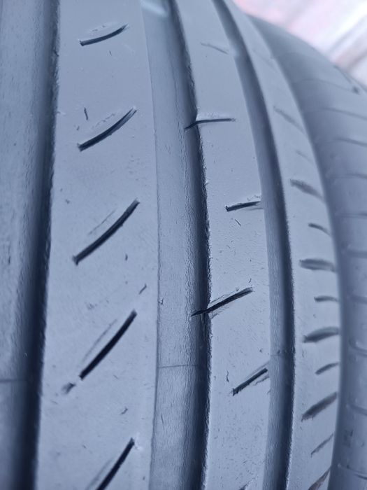 235/45/17 Continental