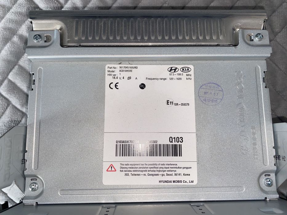 Продам штатную магнитолу