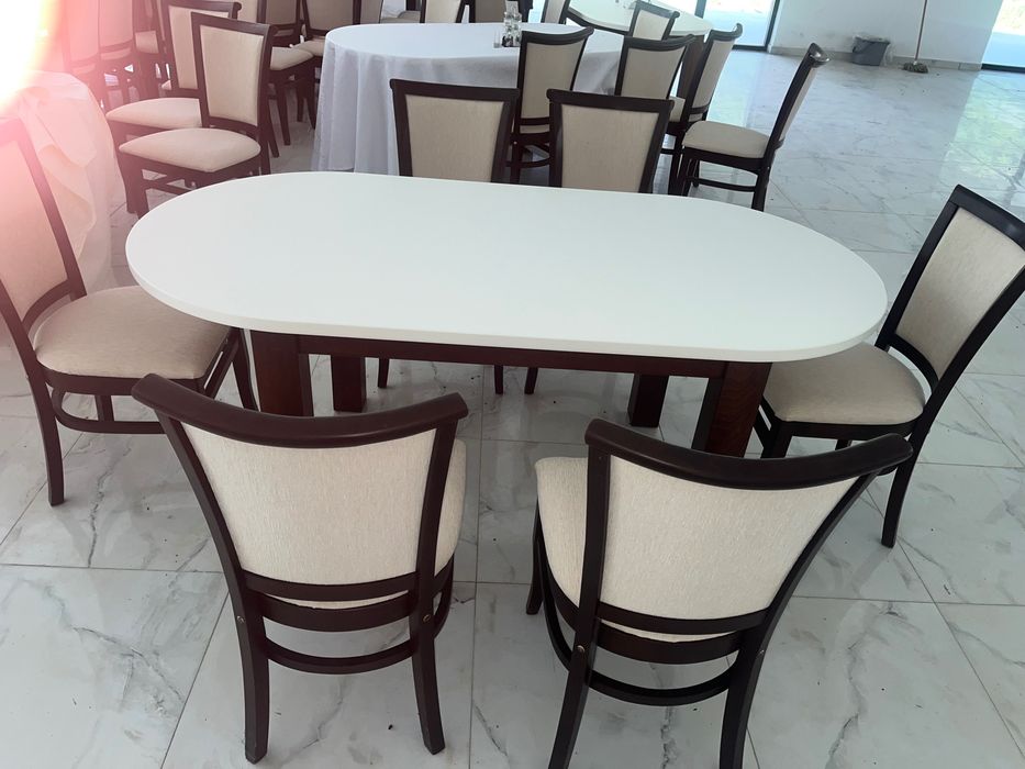 Mobilier de vinzare