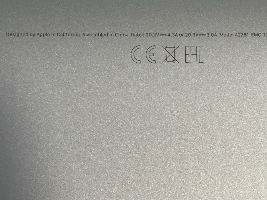 MacBook Pro 13 inch A2251 i5/16GB RAM/512GB SSD