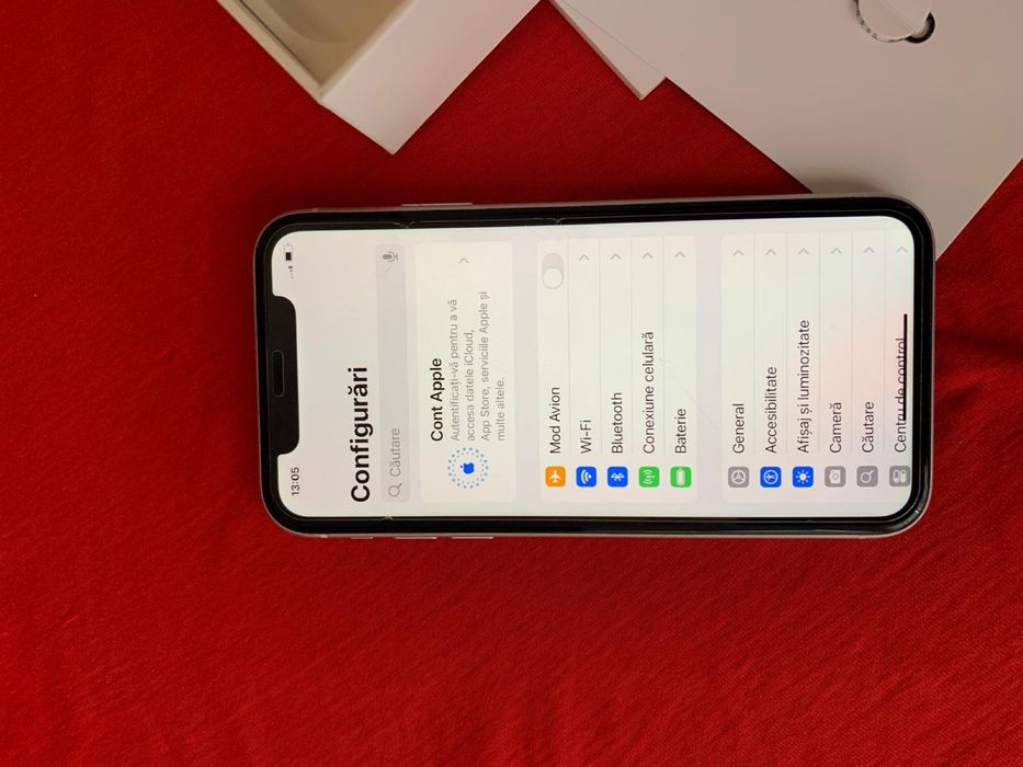 XR Alb 450lei . Iph.XR Alb 450lei