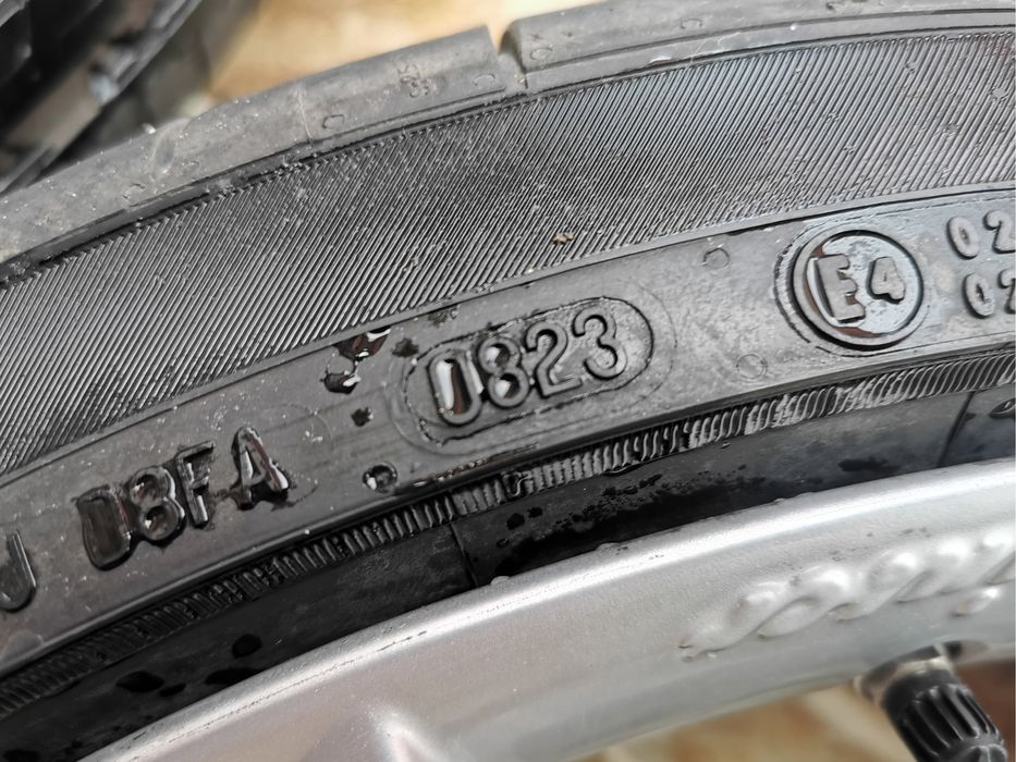 Гуми 255/35-21 Континентал 4 бр