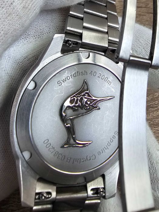 Zelos Swordfish 40mm SS 'Crimson Red'