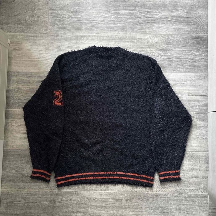 Supreme Sweater