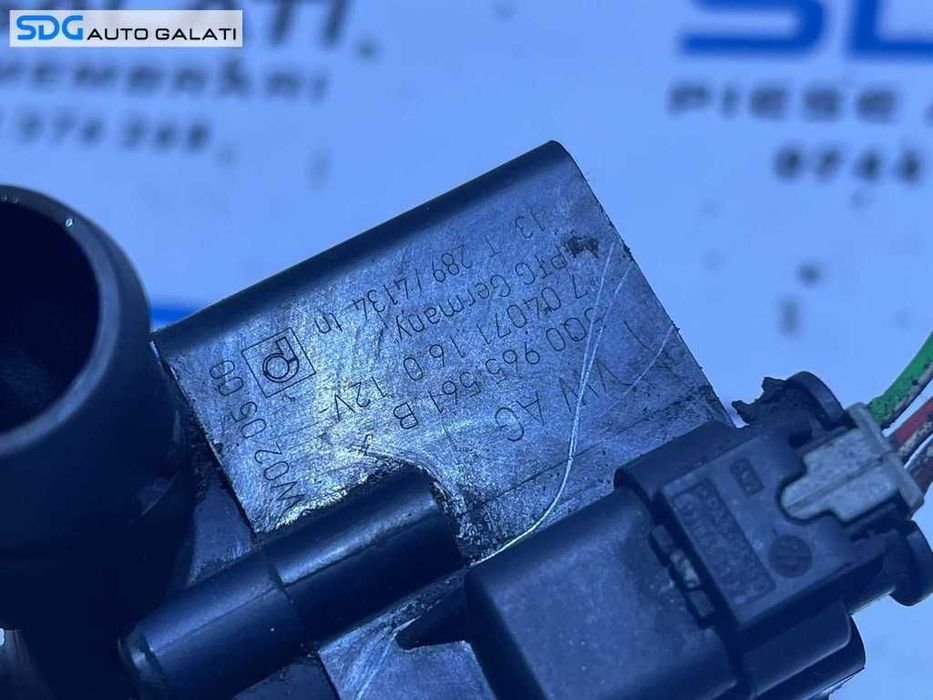 Pompa Apa Secundara Auxiliara VW Passat CC 2.0 TDI 2009 - 2012 Cod 5Q0965561B [D0231]