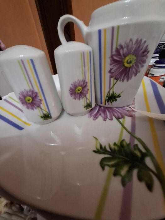 Продам табаки и сервиз