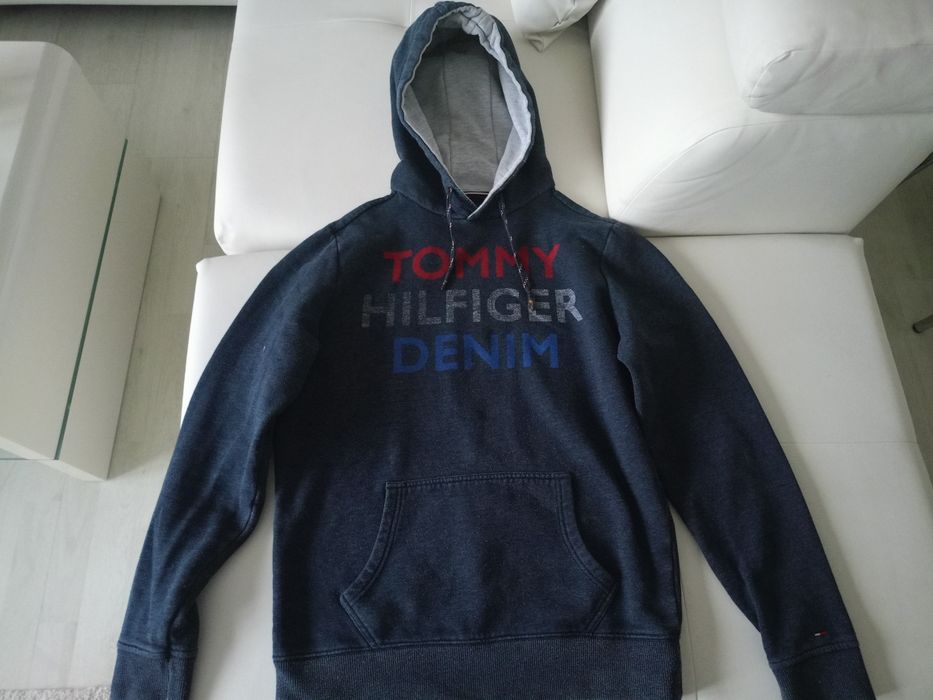 Vând hanorac Tommy Hilfiger, produs de calitate superioara mărimea S.