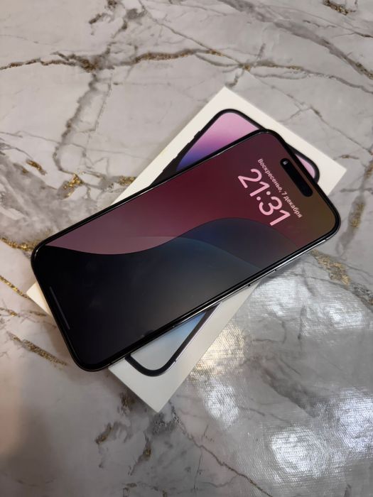 Продам айфон 14 про мах