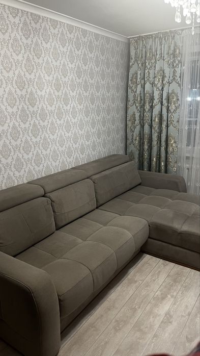 Диван угловой в отличном состоянии