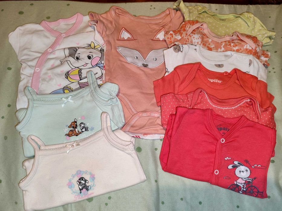 Дрешки за момиченце от 0 до 6 м