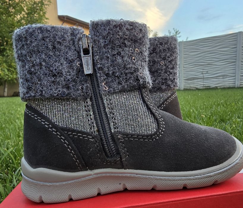 Ghete fetite Primigi