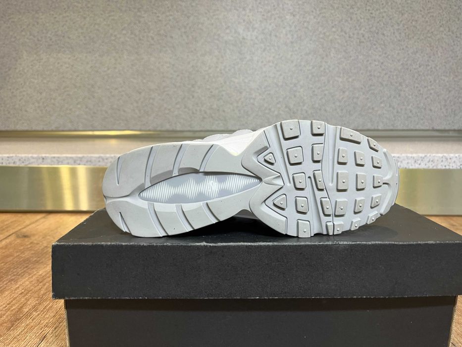 ОРИГИНАЛНИ *** Nike Air Max 95 Le / Wolf Grey White