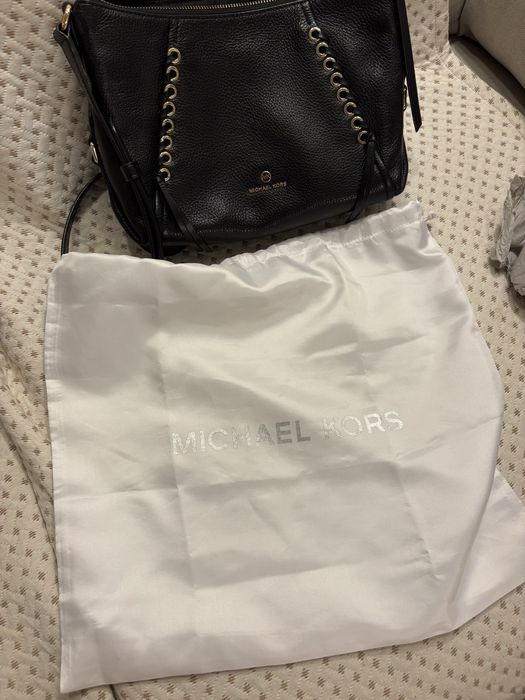 Дамска чанта с дълга дръжка  Michael Kors естествена кожа оригинална