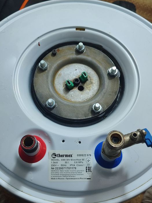 Продам водонагреватель