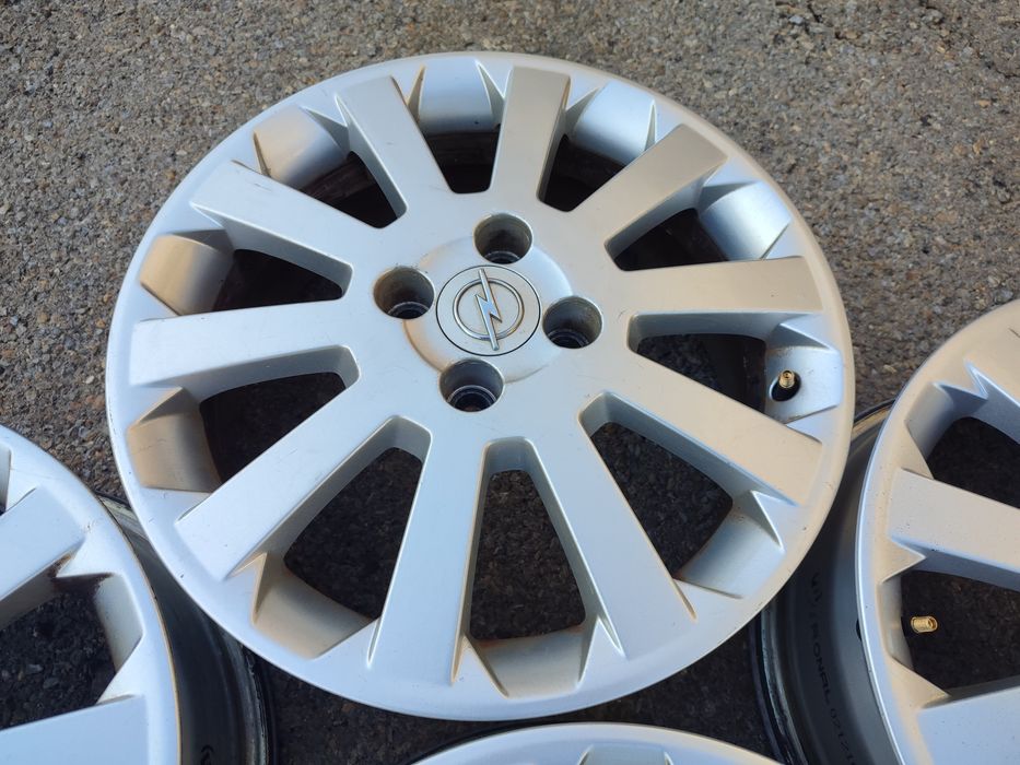 16" оригинални алуминиеви джанти за Opel Corsa...