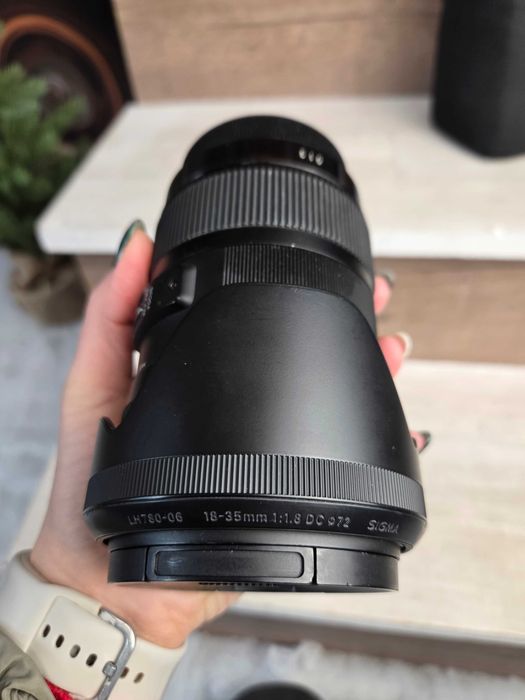 Обектив Sigma 18-35mm f/1.8 DC HSM Art за Canon