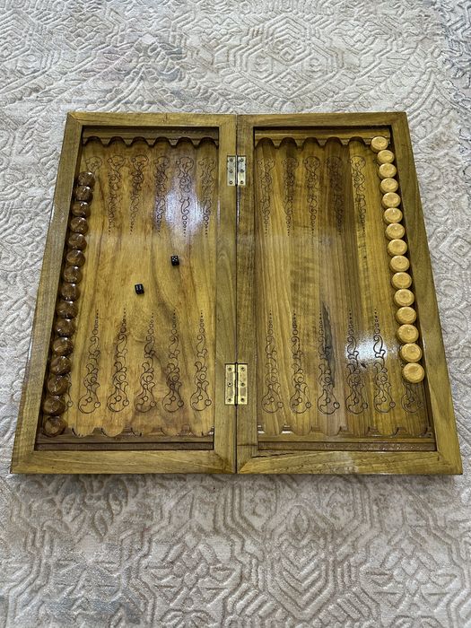 Нарды из дерева орех