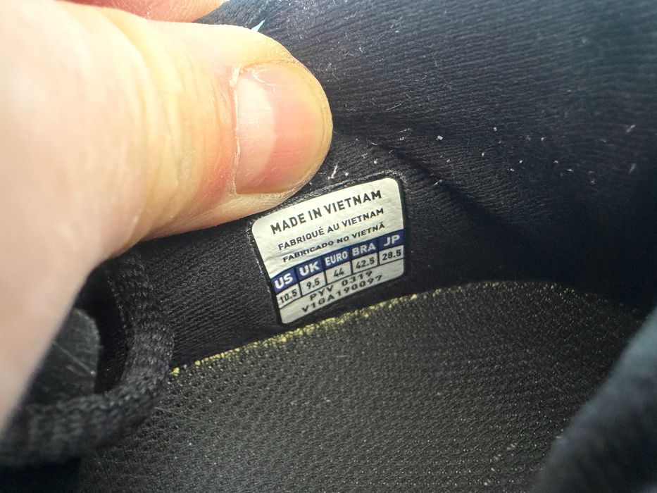 Mizuno Wave Lightning Z5''оригиналнимаратонки 44 номер