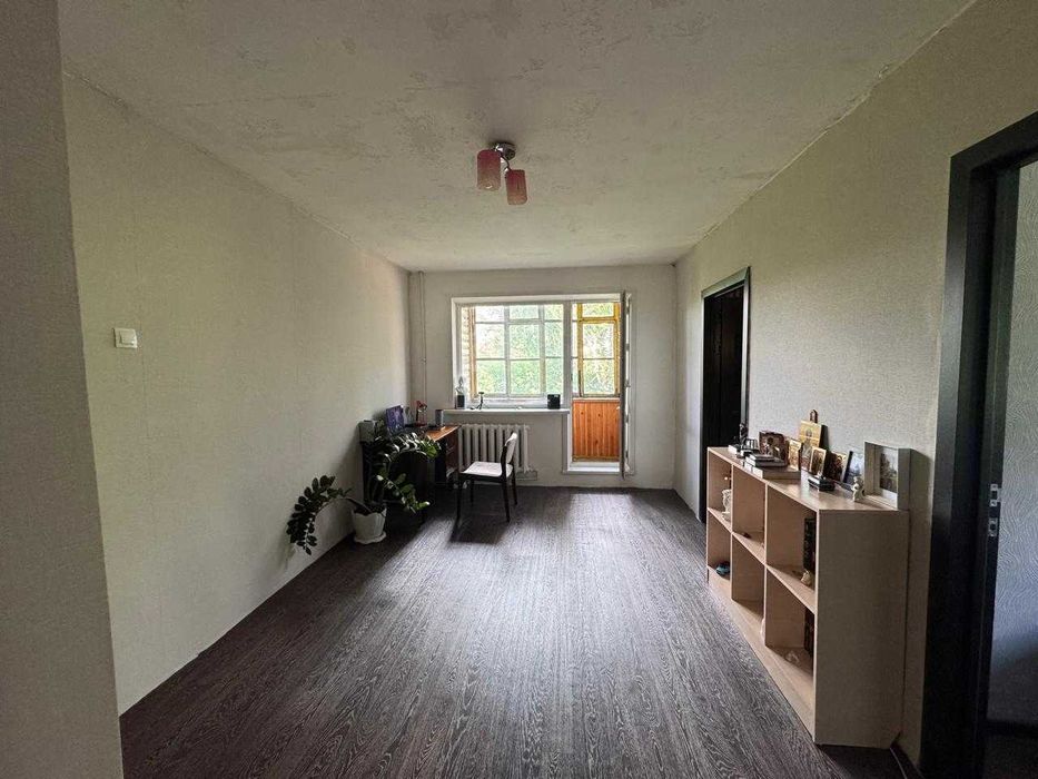 S  Продам 3-х ком на 6 мкр, 3/5 этаж