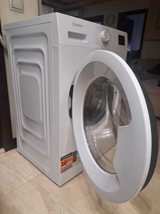 ПРОДАВА перялня INDESIT IM 862 MY TIME EE 8.0 kg, нова , в гаранция