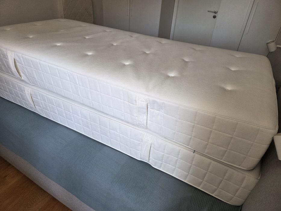 Матрак 200 x 90x 25,  Ikea Hyllestad  с индивидуално опаковани пружини, и сменяем калъф