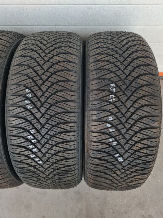 Нови всесезонни гуми 4 броя GOODRIDE AllSeasonElite 215 45 R17 дот4823