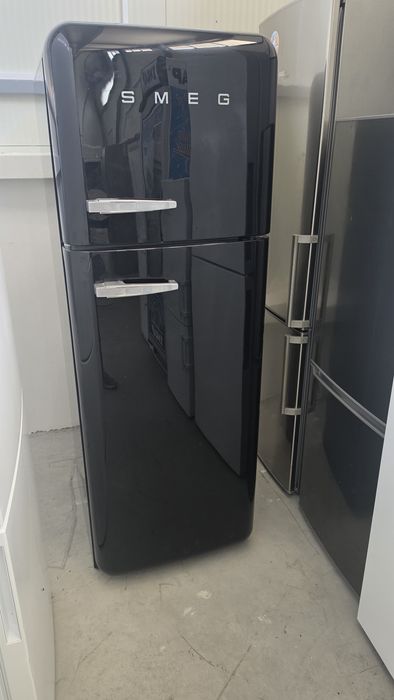 Хладилник SMEG black