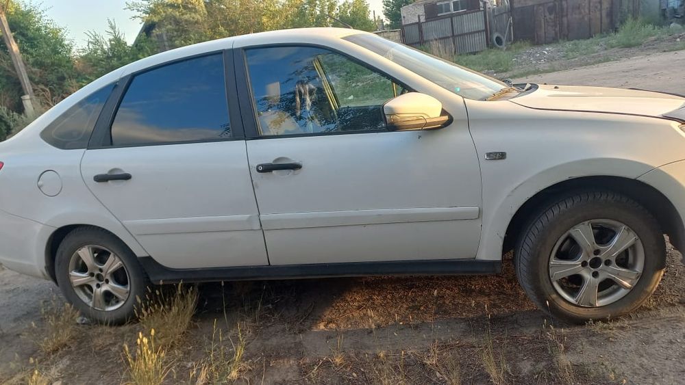 Продам Автомобиль гранта 2192