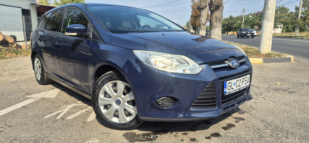 FORD Focus 2014 — imagine 4
