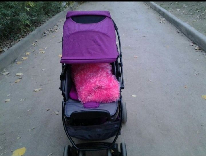 Коляска практически НОВАЯ