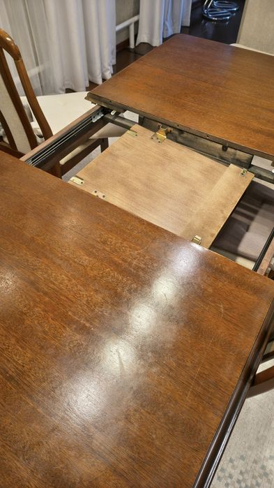 Стол обеденный со стульями