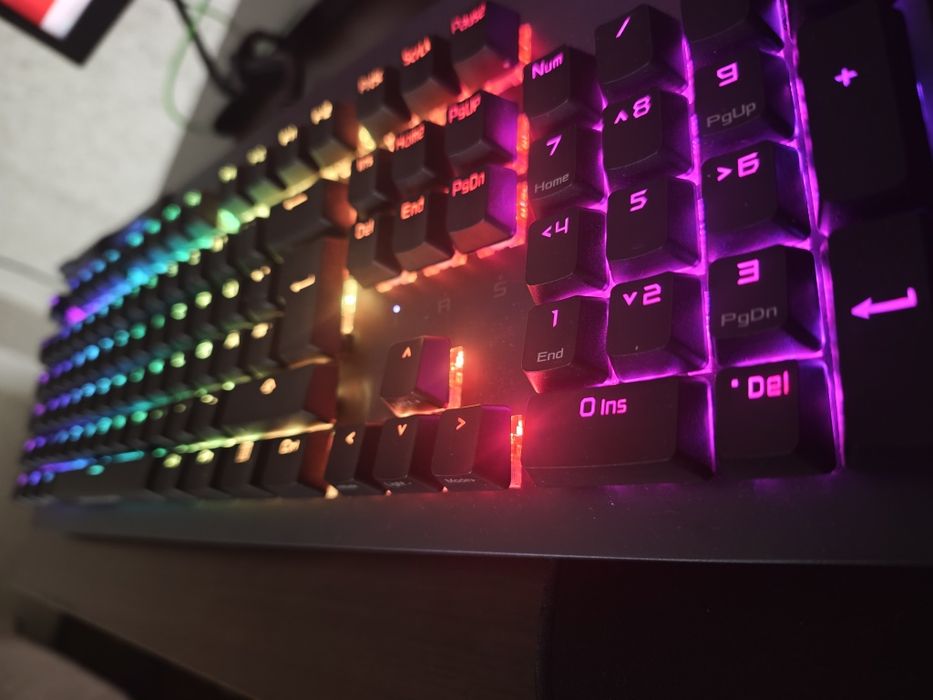 Геймърска Механична Клавиатура Asus ROG Strix Flare II