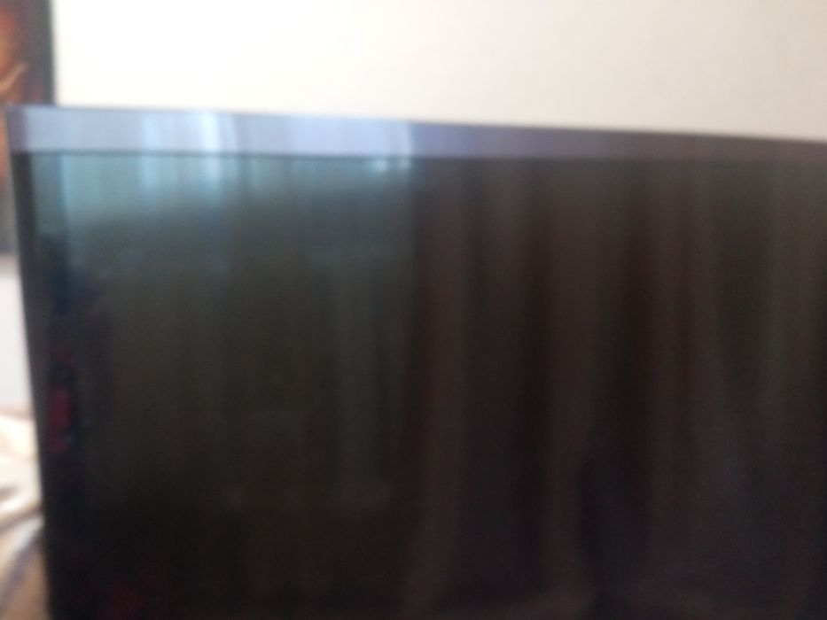 LG телевизор в отличном состоянии